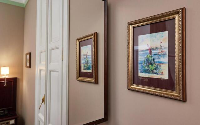 White Palace Old City Boutique Hotel