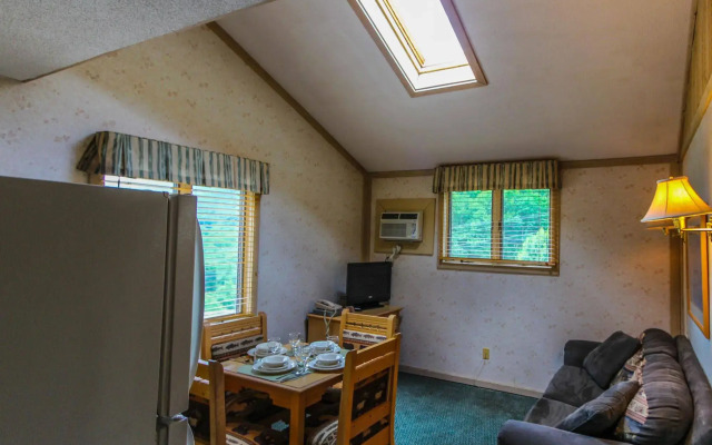 Smoketree Lodge by VRI Resort