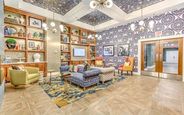 Global Luxury Suites in Downtown Cincinnati