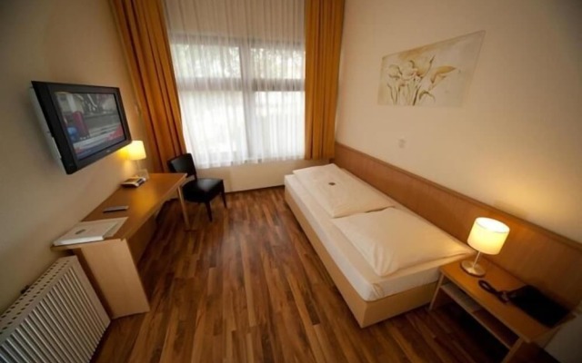 Hotel Zur Rebe