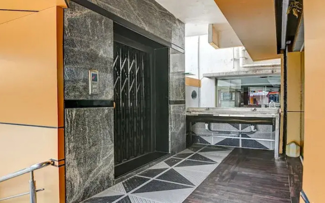 Fabhotel Srinivasa Guest House