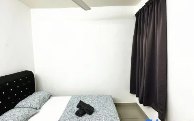 TuR10-3room1living-SPICE Stadium-1minFoodCourt-5minit Airport