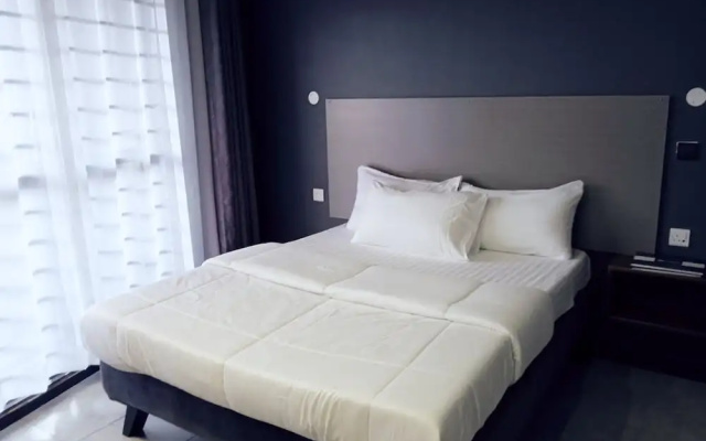 Ashleys Hotel