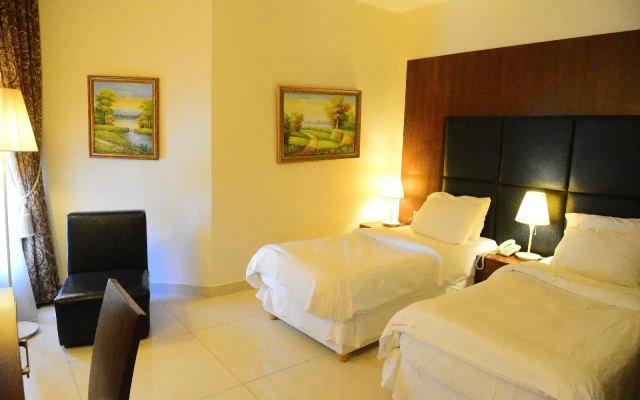 Dolphin Royal Suites