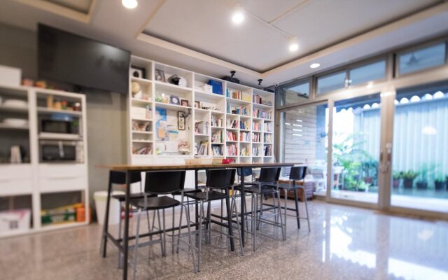 Dali Yi International Hostel
