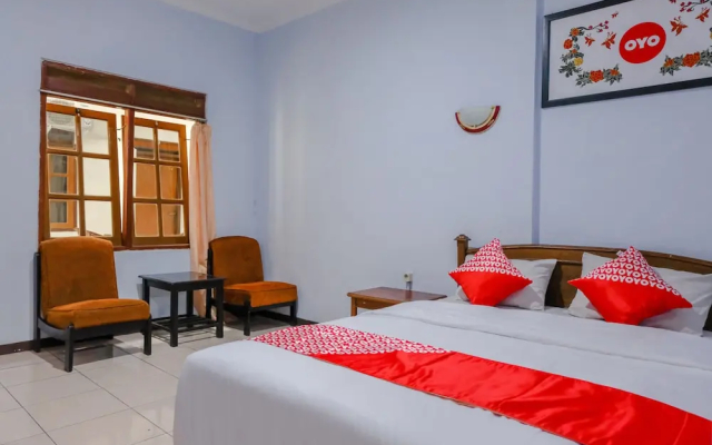 Hotel Nugraha By OYO Rooms