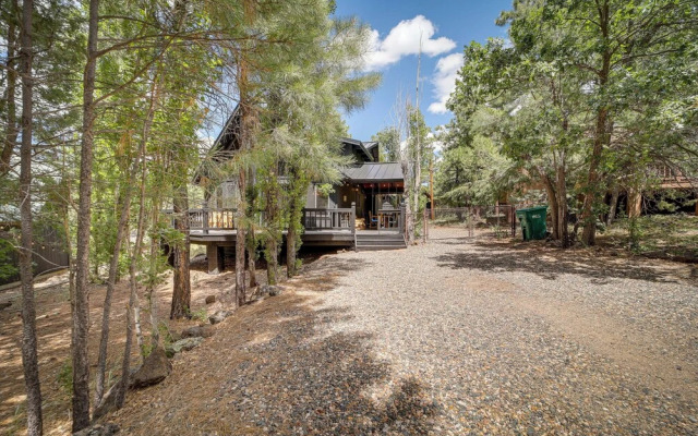 Peaceful Cabin Between Flagstaff & Sedona!