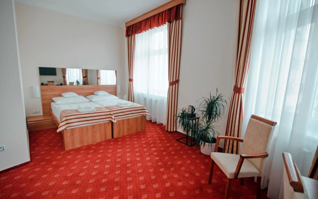Hotel Grand