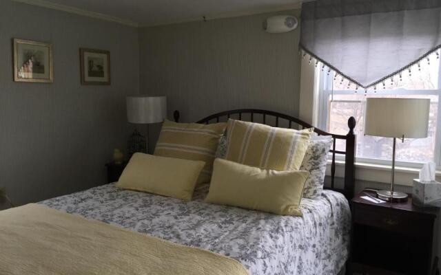 The Yankee Clipper Inn