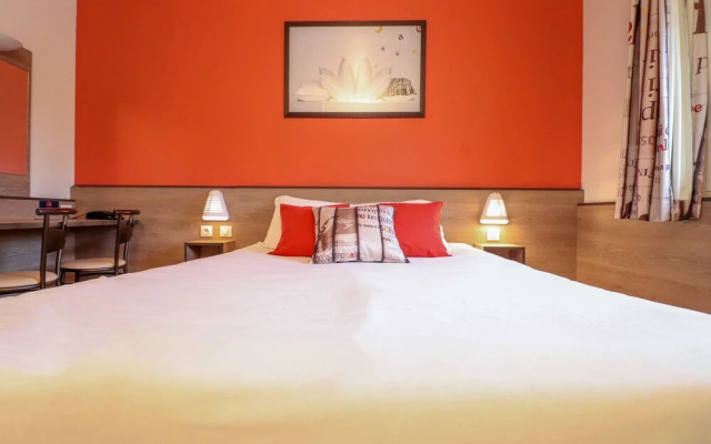 ACE Hôtel Travel Athée sur Cher - A85 Aire du Val de Cher