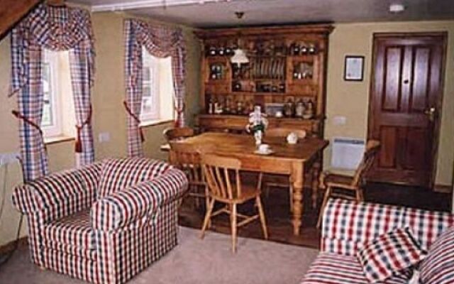 Apple View & Bramley Lodge
