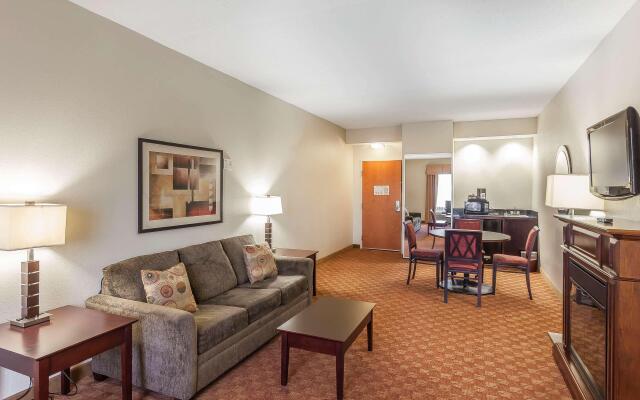 Comfort Suites Suffolk - Chesapeake