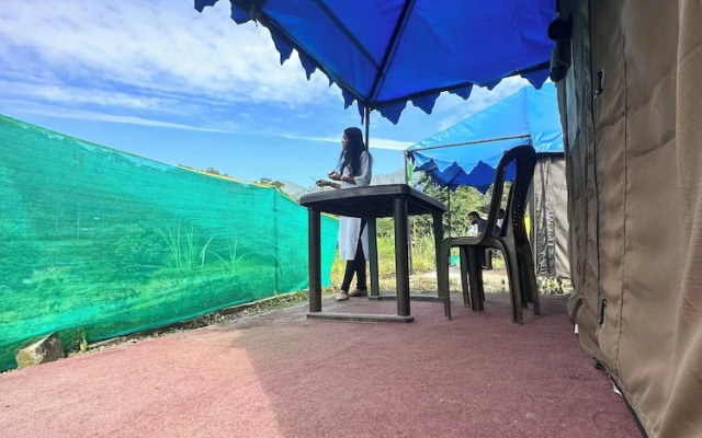 The Gazzaar Riverside camp