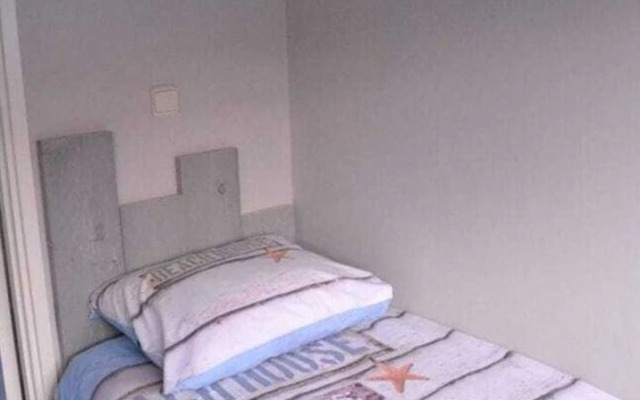 Zeeschelp Comfortable Holiday Residence