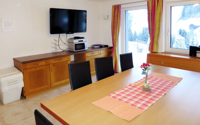 Apart Sonja (KPL648)