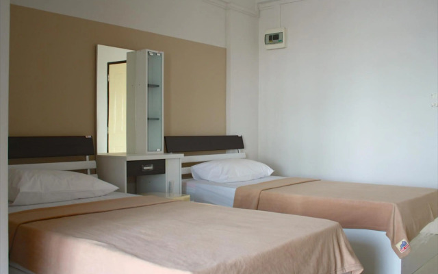 Baanbudsarin Apartment