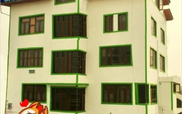 Hotel Green Chinar