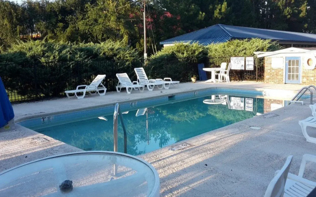 Rodeway Inn Walterboro I-95
