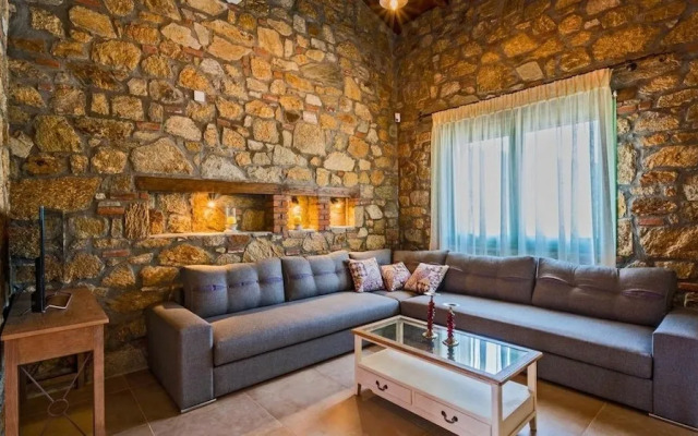 Mediterraneo Luxury Suites Halkidiki