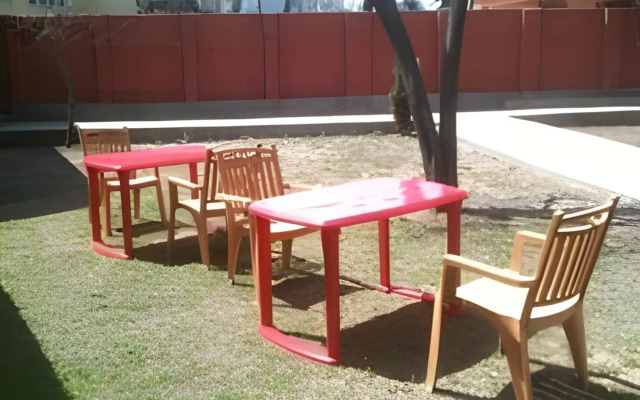 OYO 85927 Marias Hotel