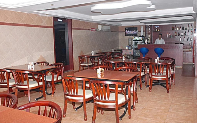 Hotel Aishwariya Park