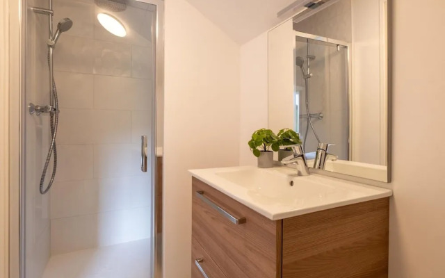 Charming Holiday Home With Private Pool