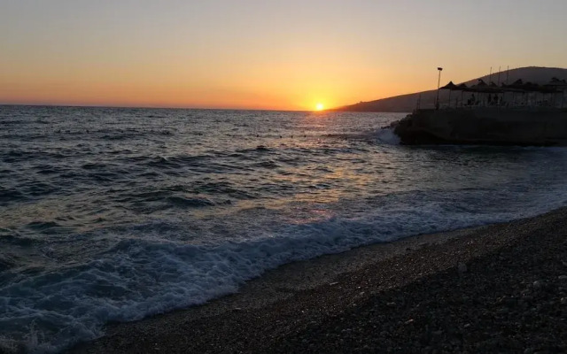 1bed Beachfront With Seaview Balcony - 5mintobeach