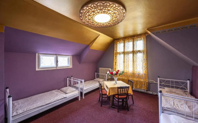 Hostel Imperia