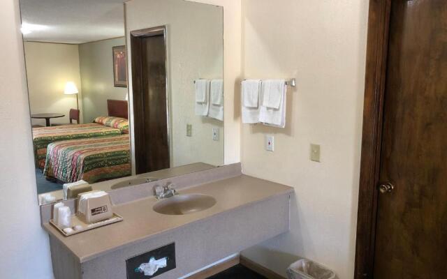 Budget Host Inn Emporia
