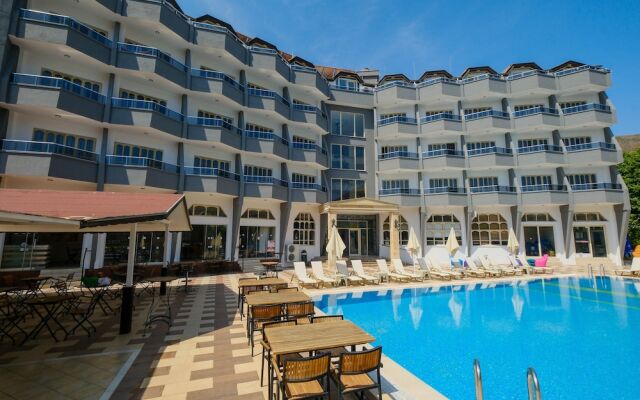 Selen Hotel Icmeler