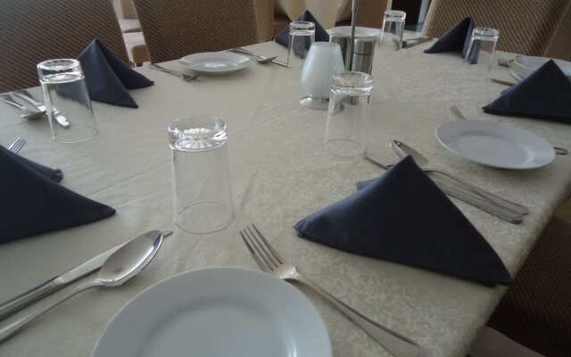 Stamford Star Hotel