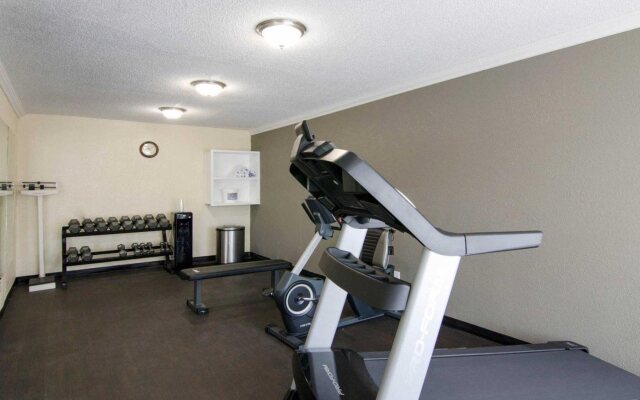 Motel 6 Charlotte, NC – Airport South