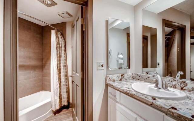 4 Bedroom Ski in, Ski out Mountain Vacation Rental Located Next to Historic Main Street in Downtown Breckenridge