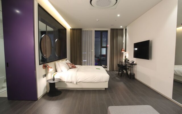 Orchid Hotel