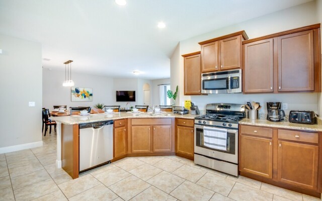 Solterra - 4167 Oaktree Drive