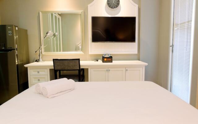 Elegant and Stylish Studio Menteng Park Apartment
