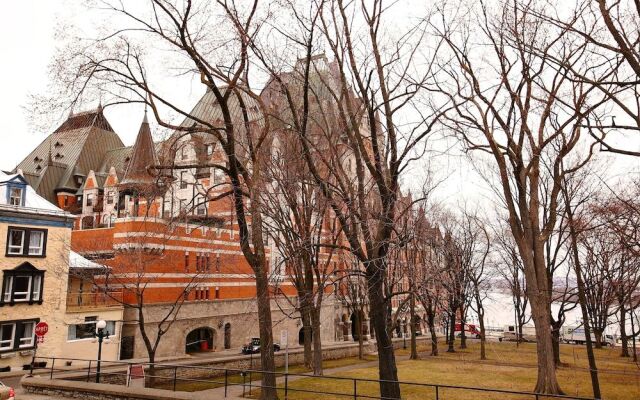 Hôtel Manoir Vieux Québec