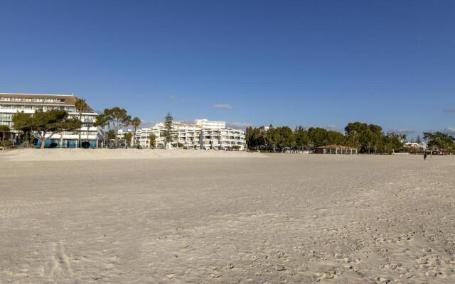 Beachfront apartment in Alcudia beach CB 3