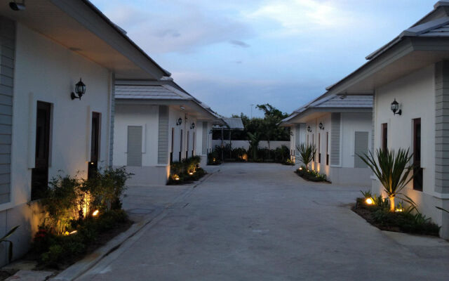 The Sixnature Resort Bangsaen