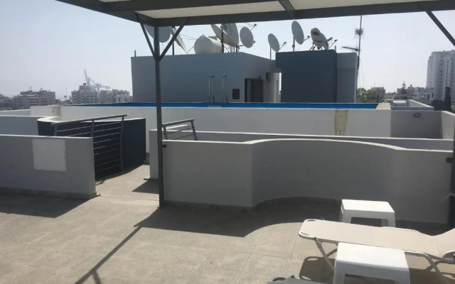 Alex Residence 103