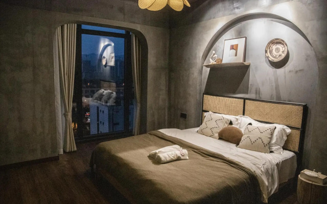 Locals Apartment Place 18