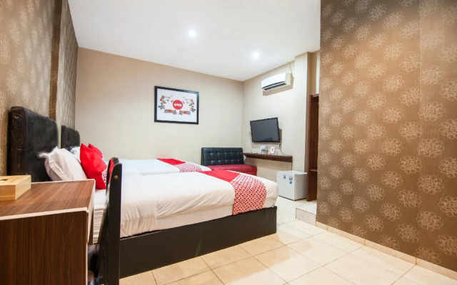 Coin Mulia Hotel by Oyo Rooms