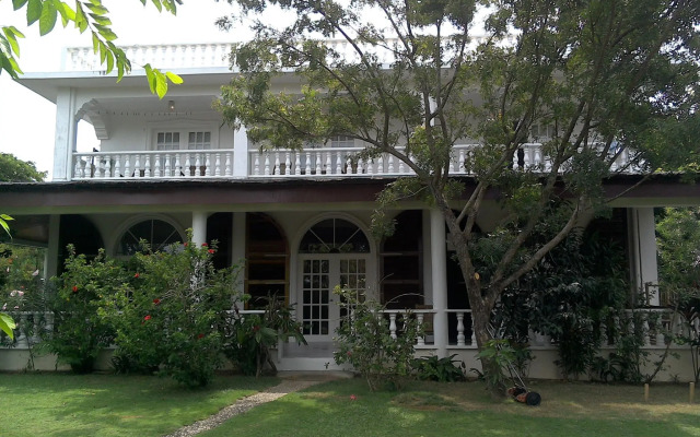 Almafada Villa
