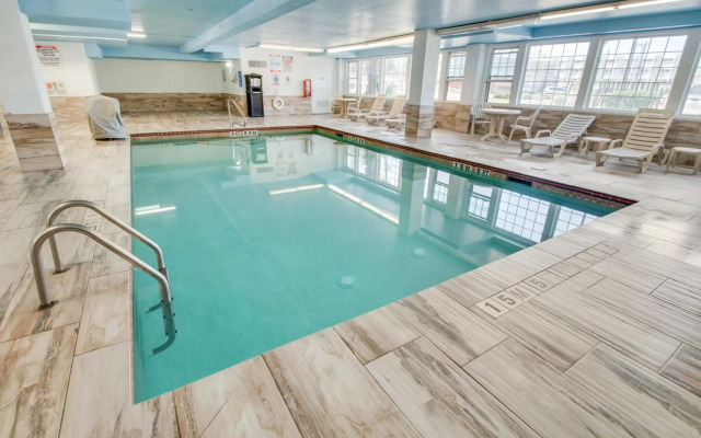 Quality Inn & Suites Galveston - Beachfront