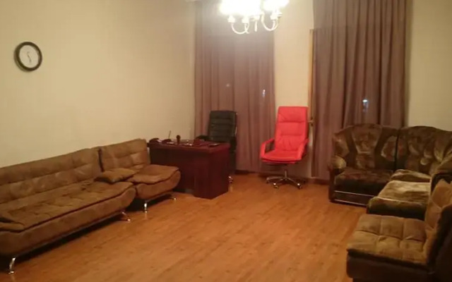 Apartment with Garden