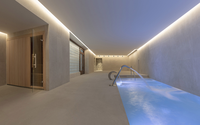 H10 Porto Poniente Hotel