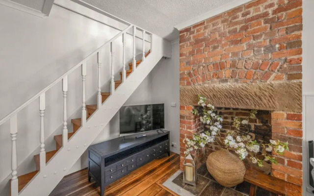 Stylish 3 Bedroom Townhouse - Hobart CBD