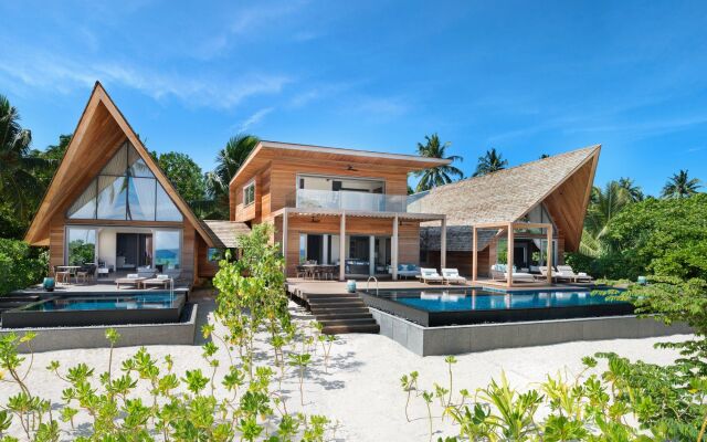 The St. Regis Maldives Vommuli Resort