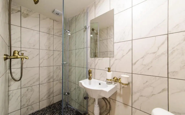 Достоевскинн на улице Колокольная