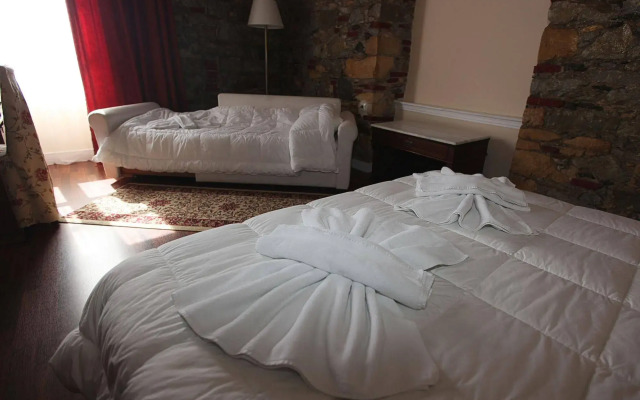 Aktaion Hotel